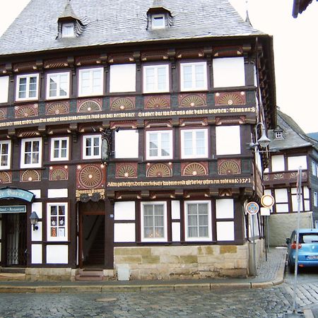 Altstadthotel Zur Boerse Гослар Екстериор снимка