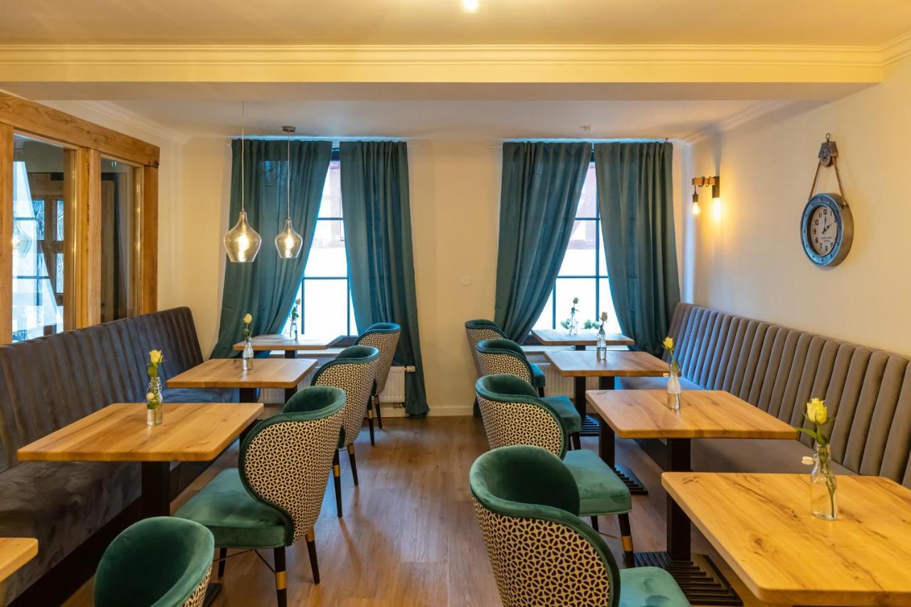 Altstadthotel Zur Boerse Гослар Екстериор снимка